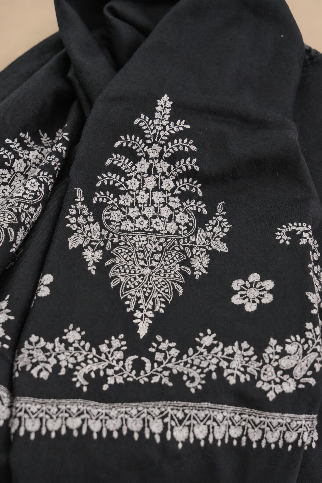 Midnight paldar Shawl