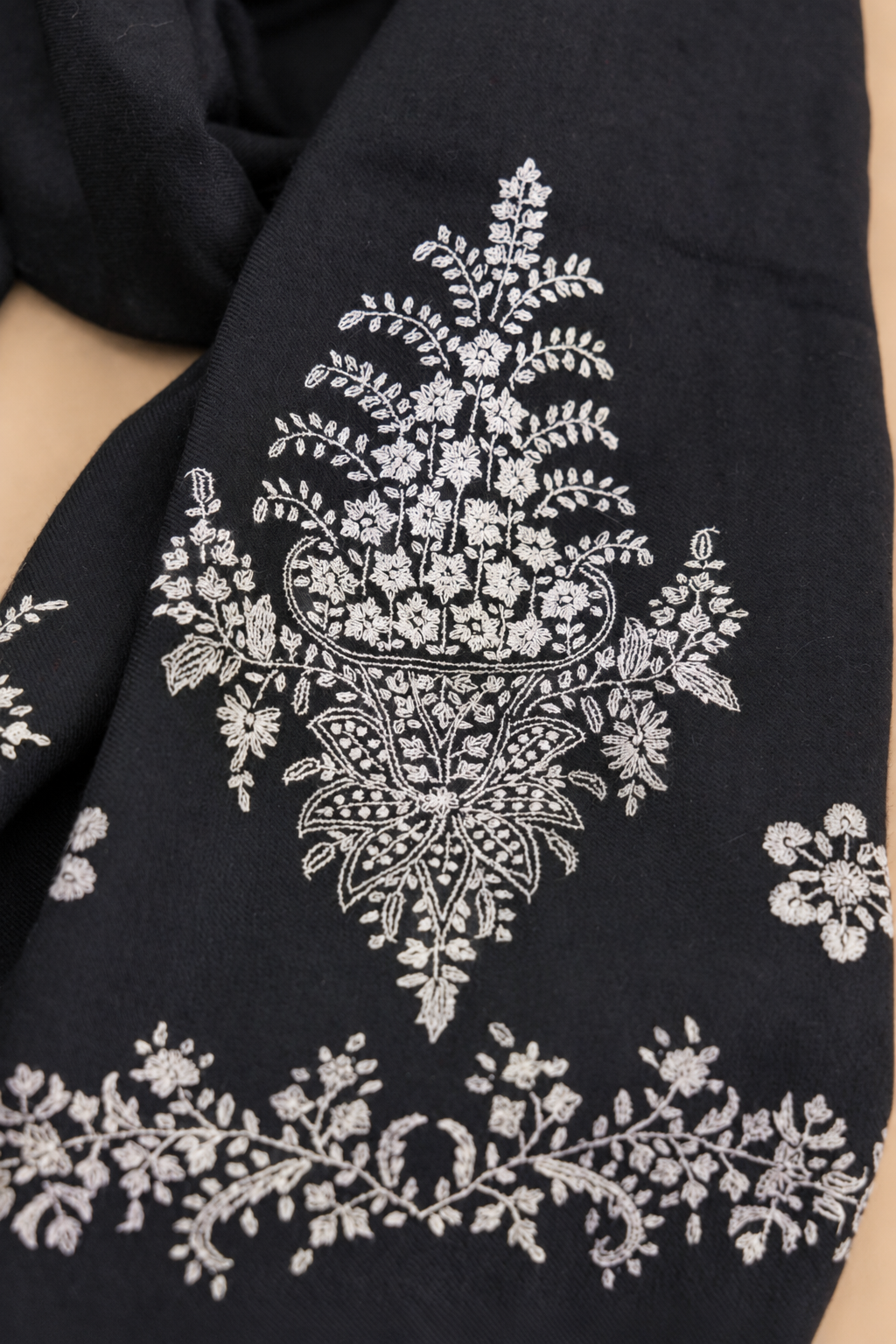 Midnight paldar Shawl